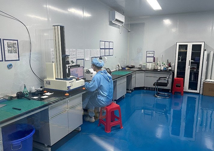 Strict Quality Inspection Room for Car Films